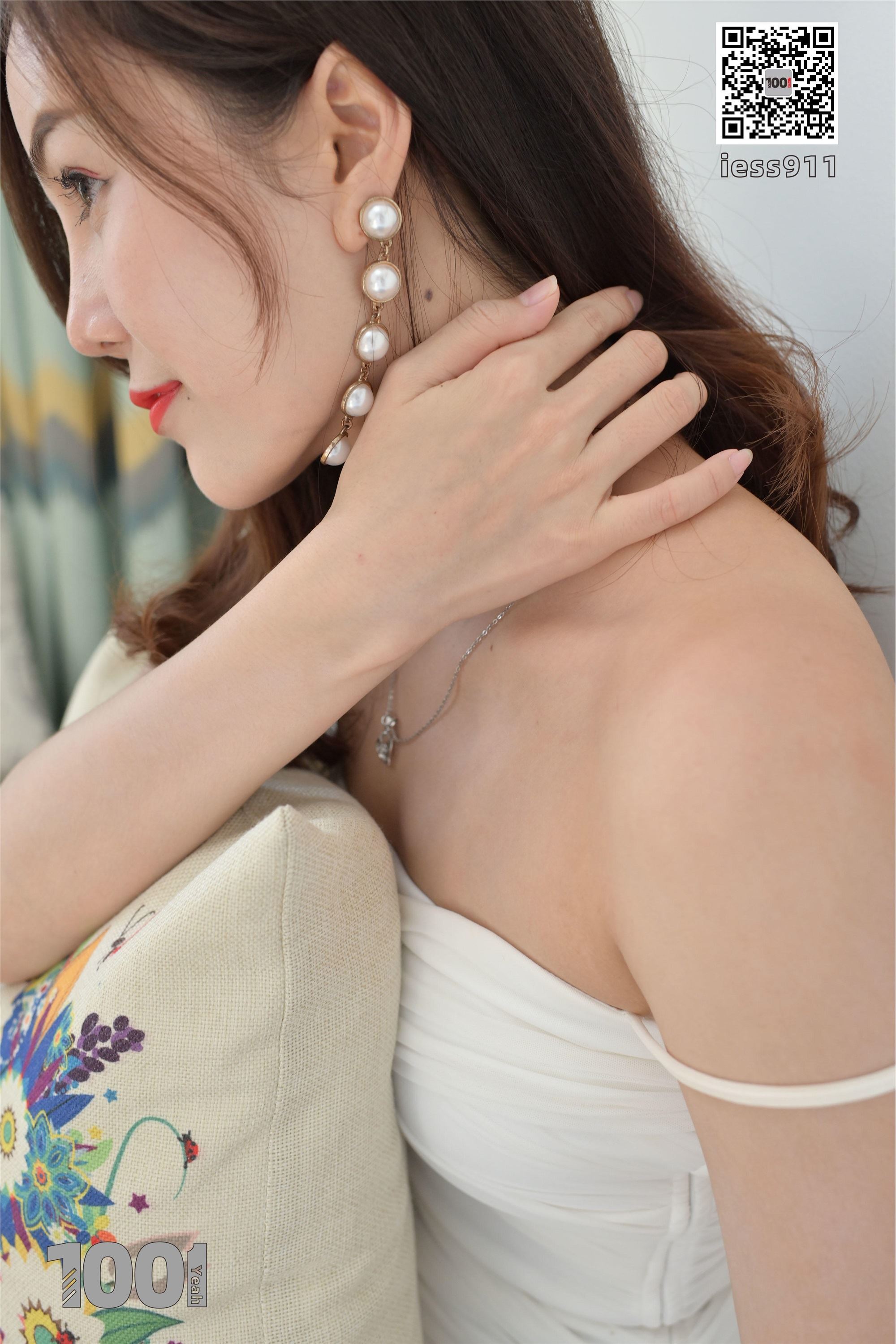 IESS异思趣向  一千零一夜 模特：Lucy《厨房里的妻子1》